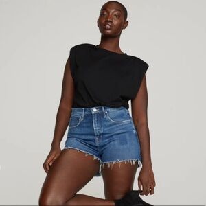 NWT good American good ‘90s distressed cut off shorts sz.16